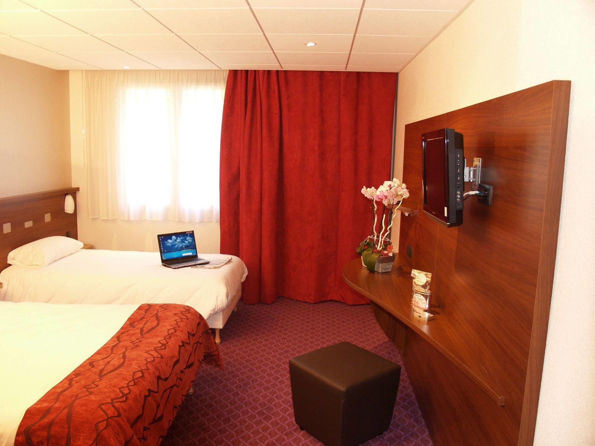 Brit Hotel Nantes Vigneux - L'Atlantel Ngoại thất bức ảnh